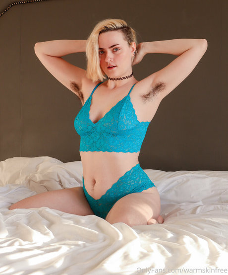 Foto desnuda filtrada de OnlyFans de Warmskinfree