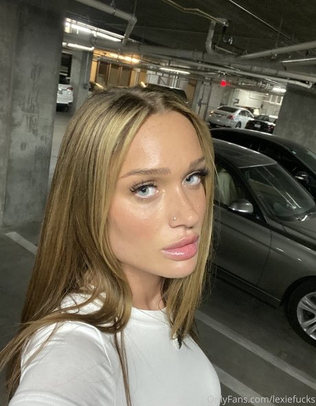Lexiefucks
