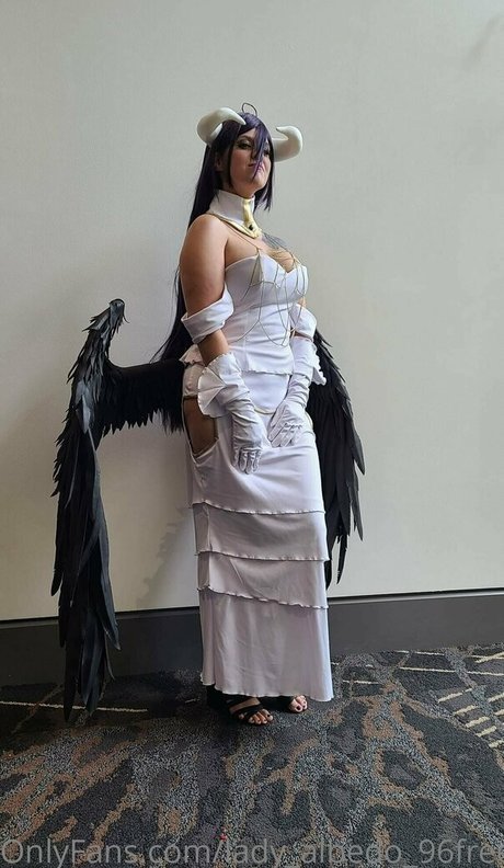 Lady_albedo_96free