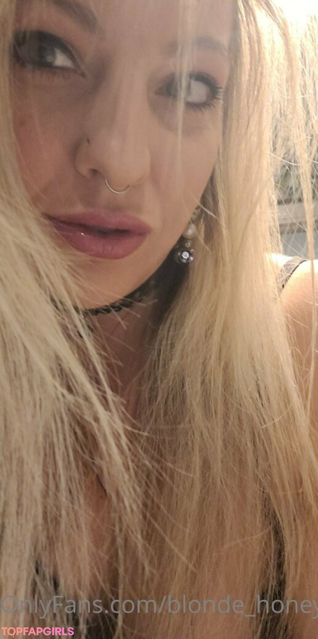Foto desnuda filtrada de OnlyFans de Blondehoney22 #108 Foto desnuda filtrada de OnlyFans de Blondehoney22 #108