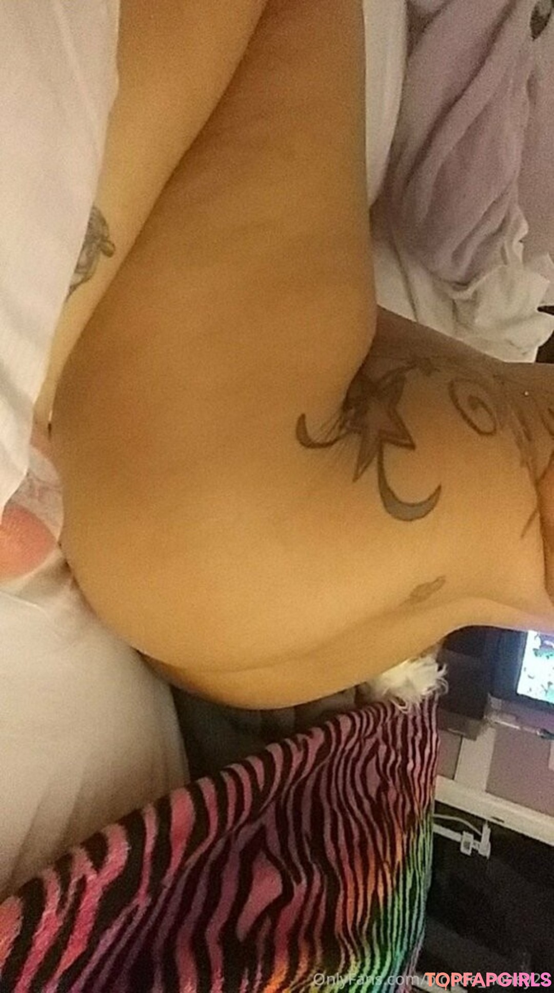 Foto desnuda filtrada de OnlyFans de Blondehoney22 #40 Foto desnuda filtrada de OnlyFans de Blondehoney22 #40