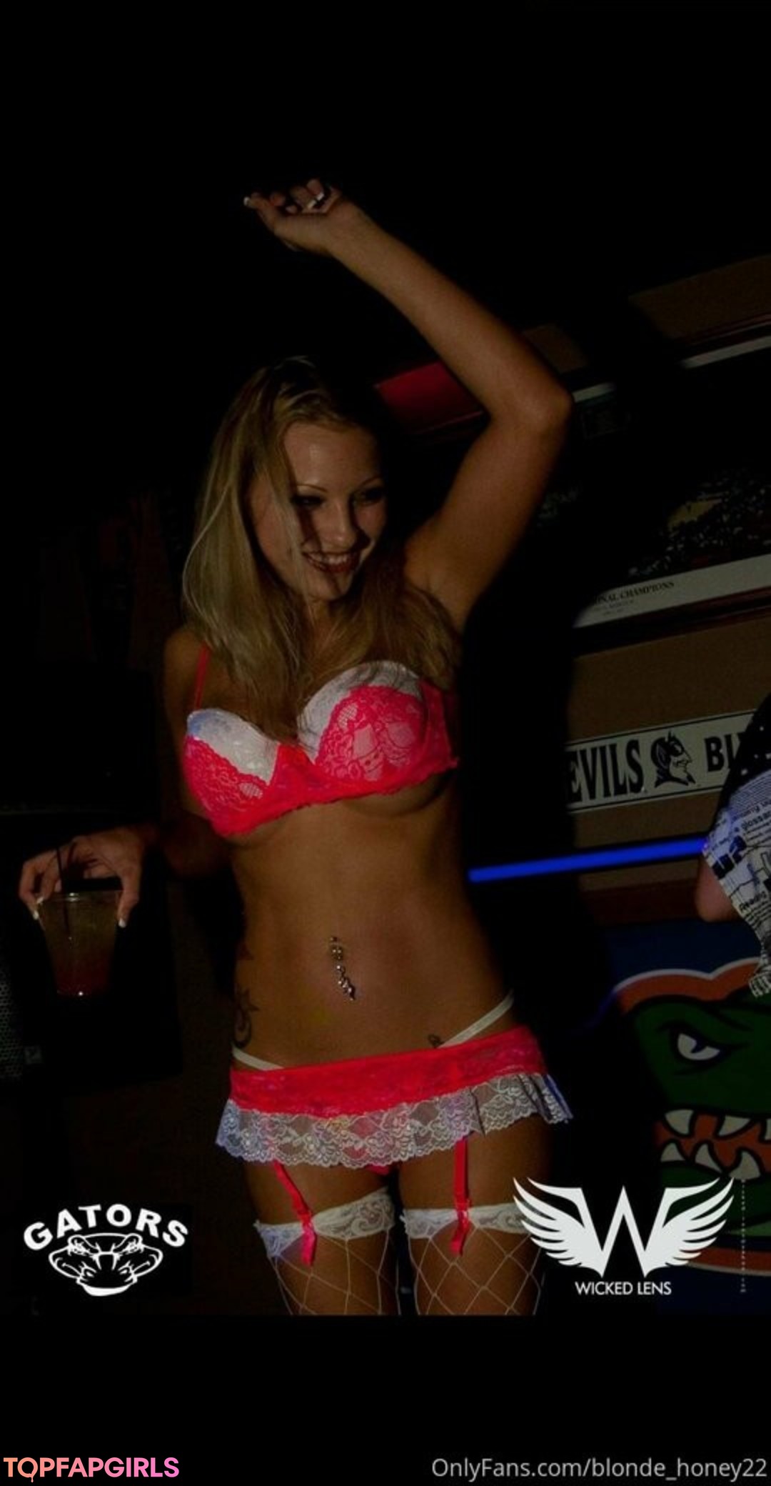 Foto desnuda filtrada de OnlyFans de Blondehoney22 #48 Foto desnuda filtrada de OnlyFans de Blondehoney22 #48