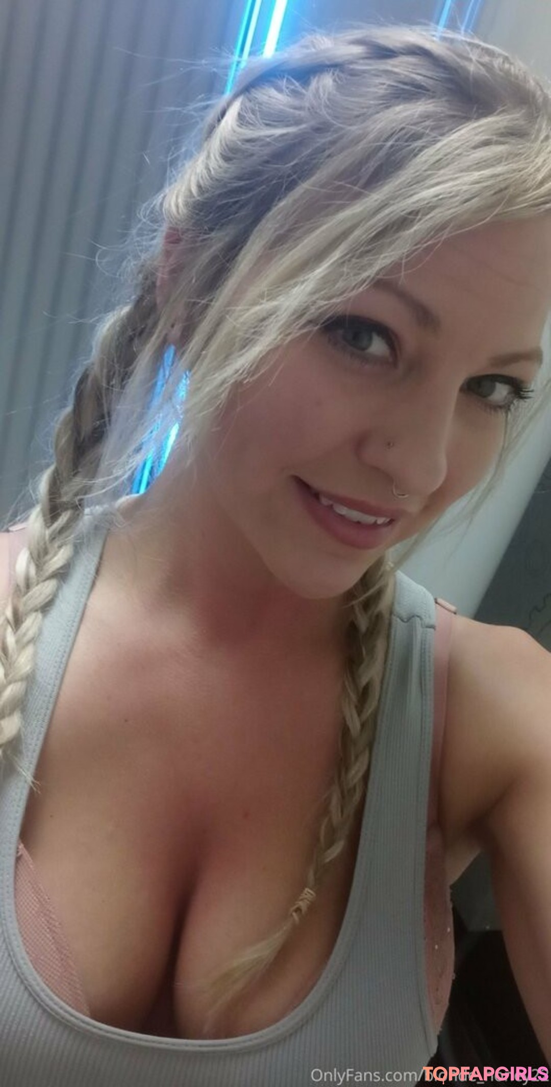 Foto desnuda filtrada de OnlyFans de Blondehoney22 #85 Foto desnuda filtrada de OnlyFans de Blondehoney22 #85