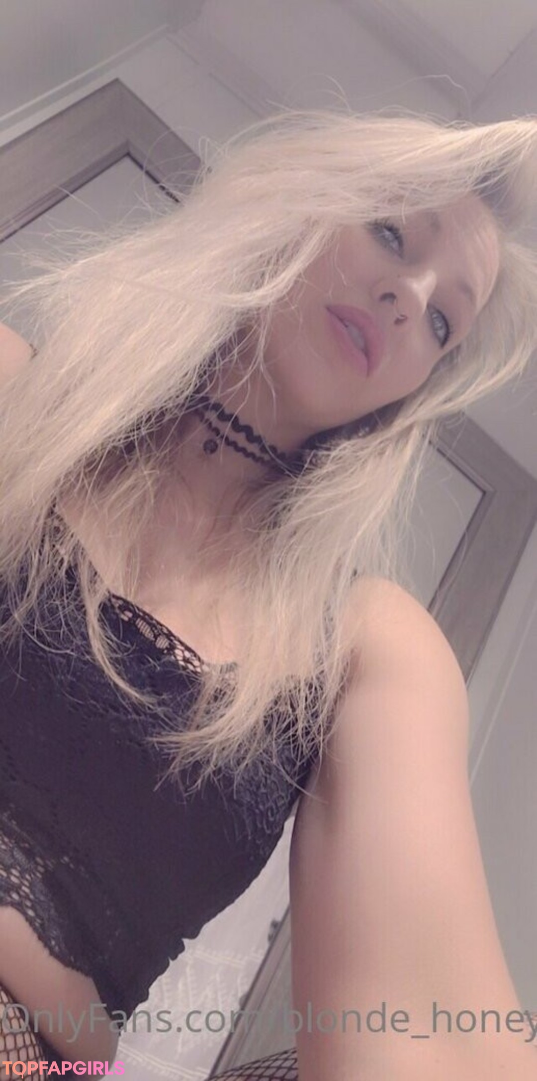 Foto desnuda filtrada de OnlyFans de Blondehoney22 #98 Foto desnuda filtrada de OnlyFans de Blondehoney22 #98