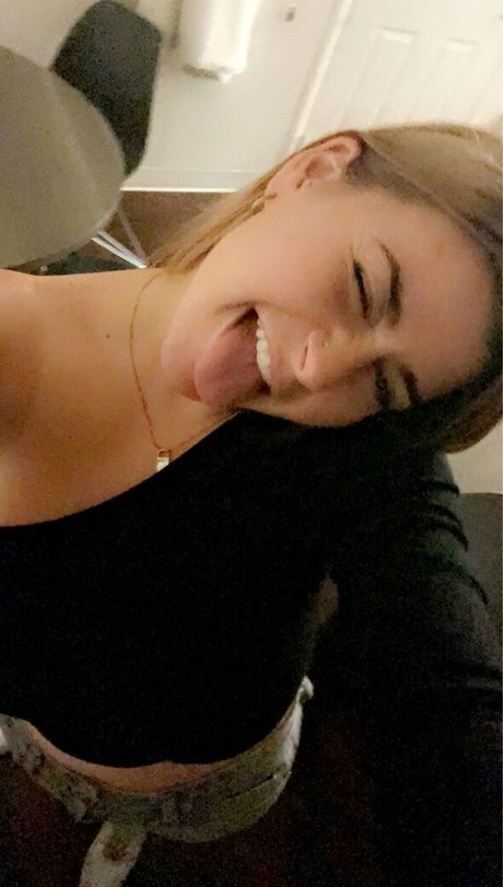 Foto desnuda filtrada de OnlyFans de Emma R B