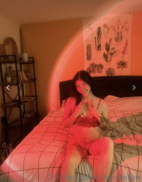 Foto desnuda filtrada de OnlyFans de Oakandpillow