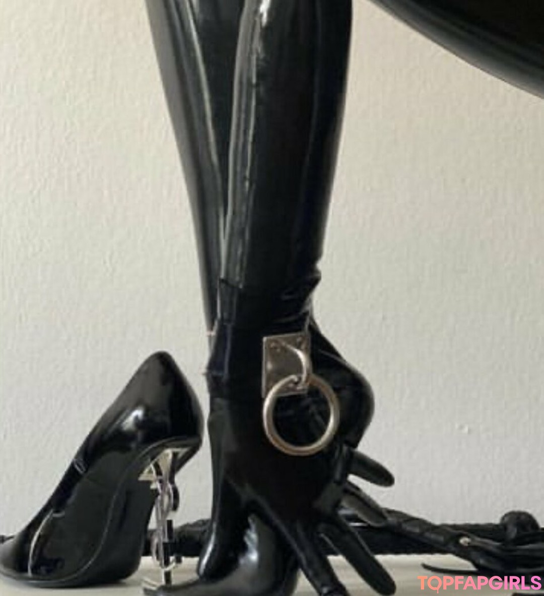 Foto desnuda filtrada de OnlyFans de Latexprincessvip #63 Foto desnuda filtrada de OnlyFans de Latexprincessvip #63