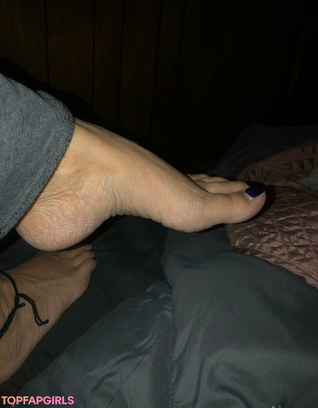 Foto desnuda filtrada de OnlyFans de Ajonesfeet #36 Foto desnuda filtrada de OnlyFans de Ajonesfeet #36