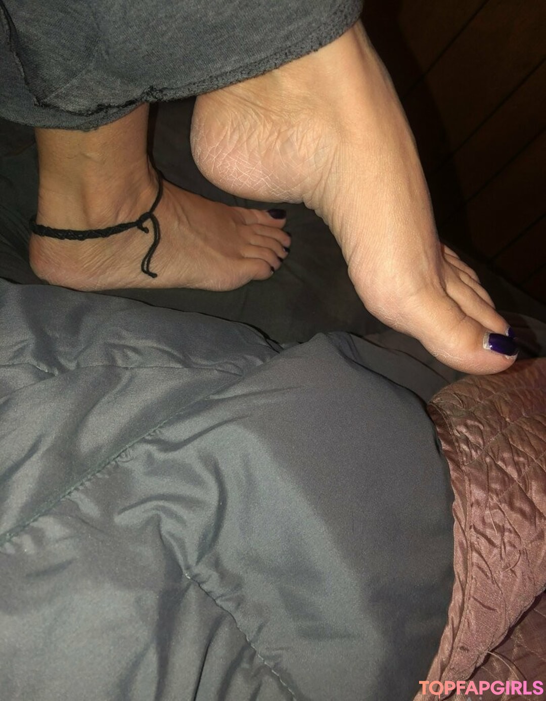 Foto desnuda filtrada de OnlyFans de Ajonesfeet #37 Foto desnuda filtrada de OnlyFans de Ajonesfeet #37