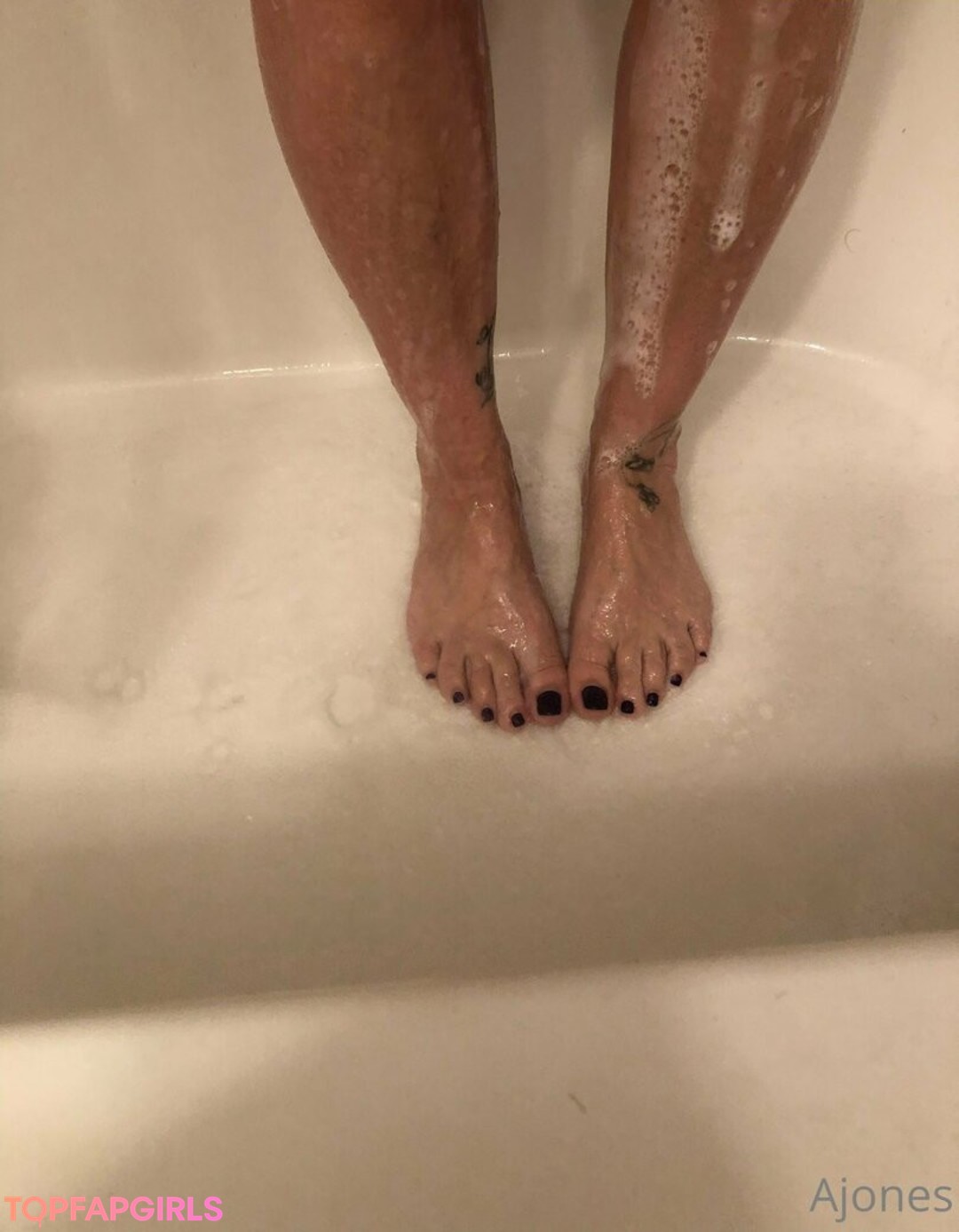 Foto desnuda filtrada de OnlyFans de Ajonesfeet #49 Foto desnuda filtrada de OnlyFans de Ajonesfeet #49