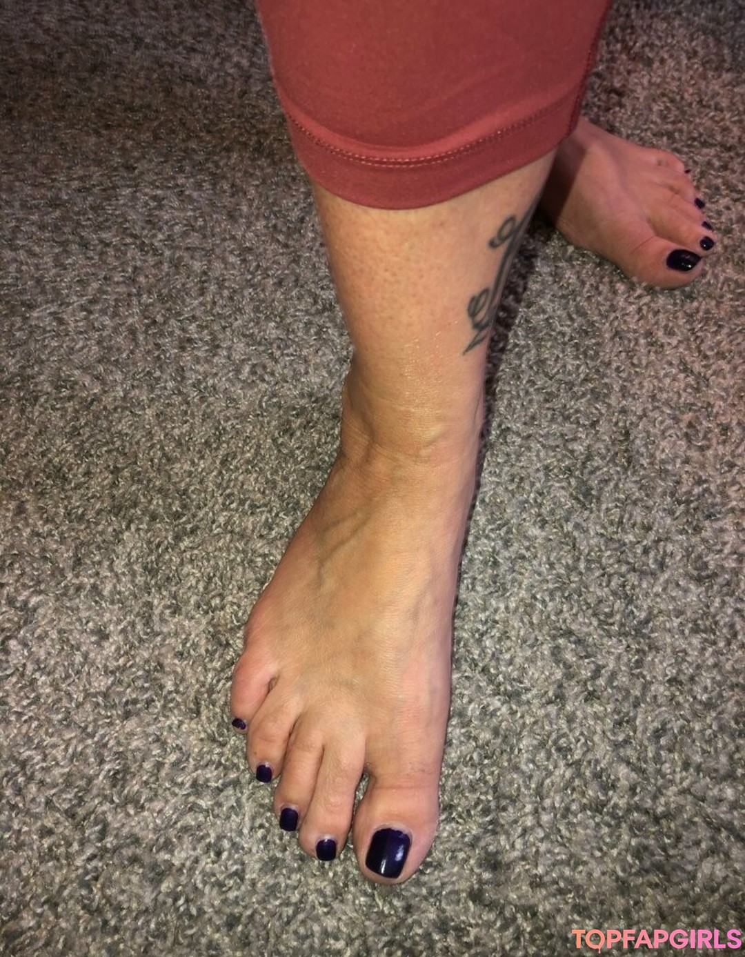 Foto desnuda filtrada de OnlyFans de Ajonesfeet #57 Foto desnuda filtrada de OnlyFans de Ajonesfeet #57