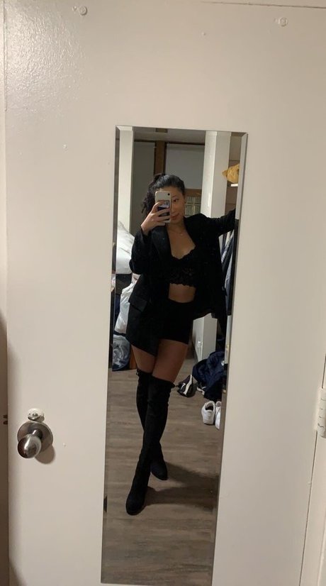 Foto desnuda filtrada de OnlyFans de Alisonl