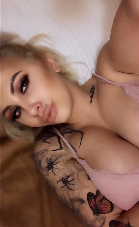 Foto desnuda filtrada de OnlyFans de Kalihabibti