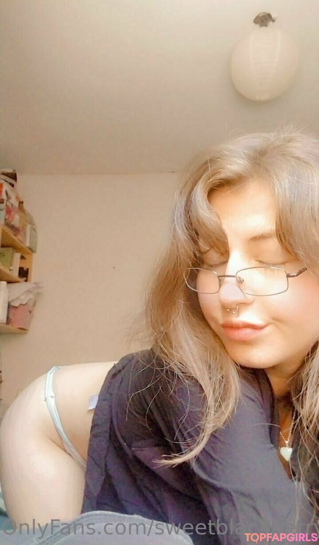 Foto desnuda filtrada de OnlyFans de Sweetblackberry04 #7 Foto desnuda filtrada de OnlyFans de Sweetblackberry04 #7