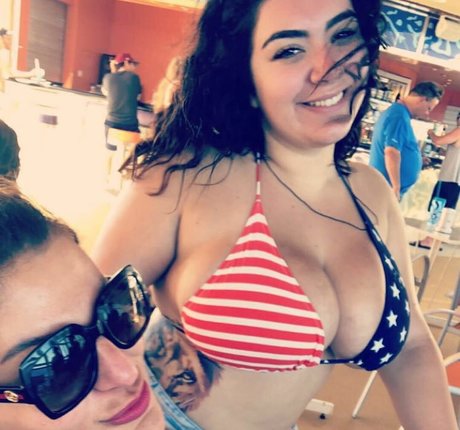 Foto desnuda filtrada de OnlyFans de Nicky Nicole