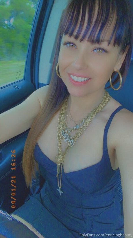 Foto desnuda filtrada de OnlyFans de Enticingbeauty