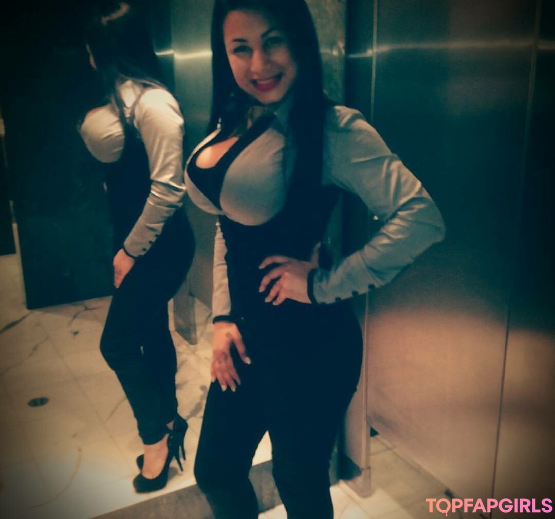 Foto desnuda filtrada de OnlyFans de Nohely Guilarte #2 Foto desnuda filtrada de OnlyFans de Nohely Guilarte #2