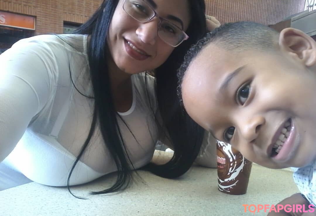 Foto desnuda filtrada de OnlyFans de Nohely Guilarte #50 Foto desnuda filtrada de OnlyFans de Nohely Guilarte #50