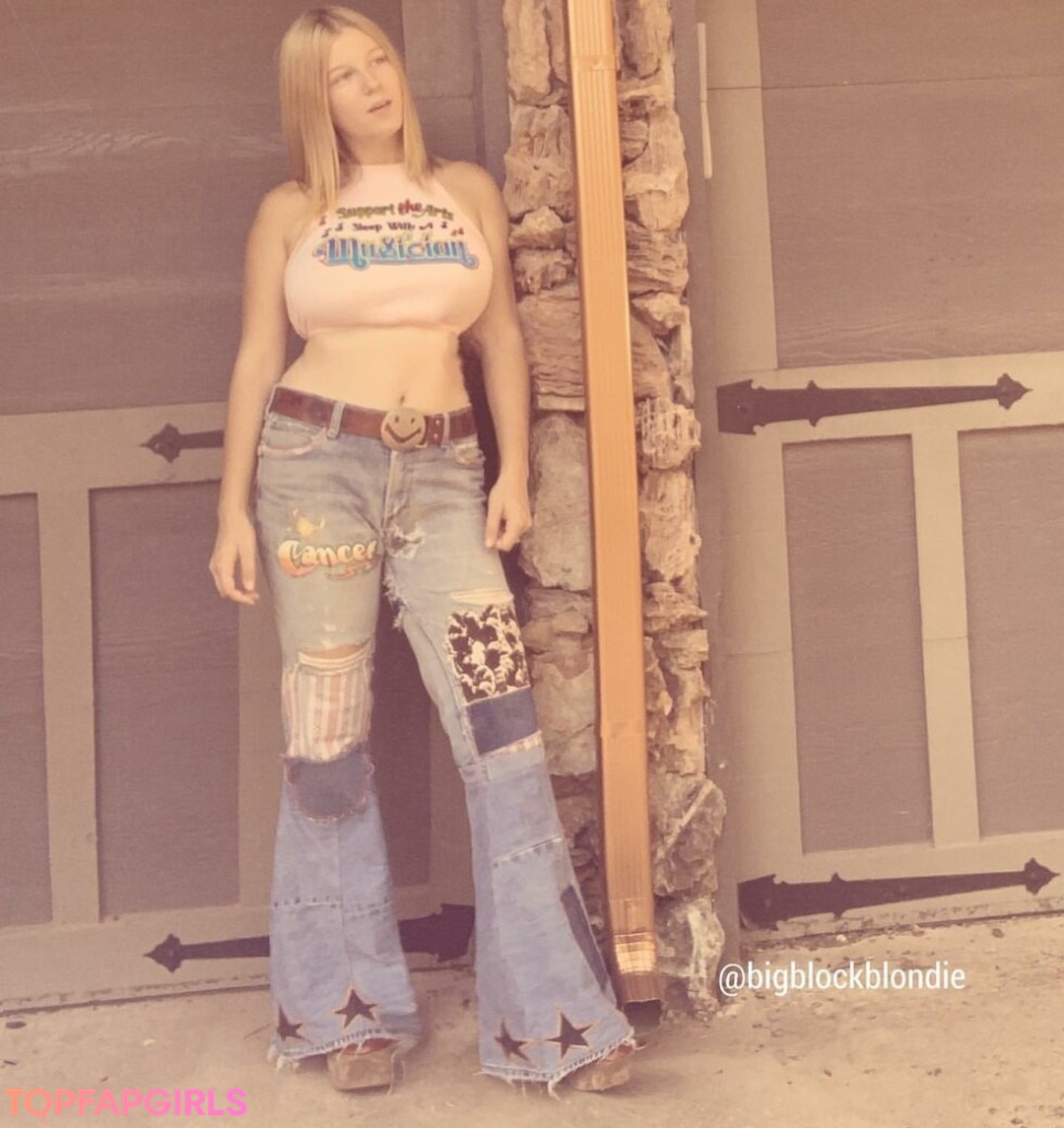 Foto desnuda filtrada de OnlyFans de Bigblockblondie #21 Foto desnuda filtrada de OnlyFans de Bigblockblondie #21