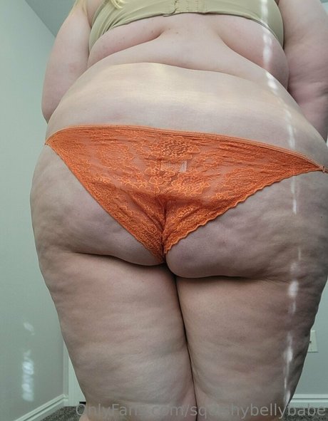 Squishybellybabe