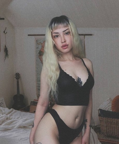 Foto desnuda filtrada de OnlyFans de Simge Akkus