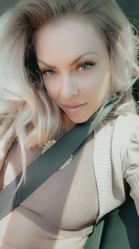 Foto desnuda filtrada de OnlyFans de Nina Rei