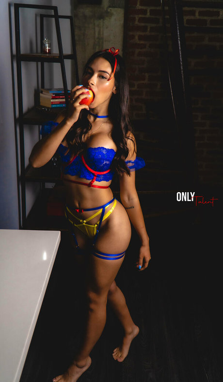 Foto desnuda filtrada de OnlyFans de Danielaantury
