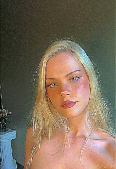 Foto desnuda filtrada de OnlyFans de Brittvnybitchh