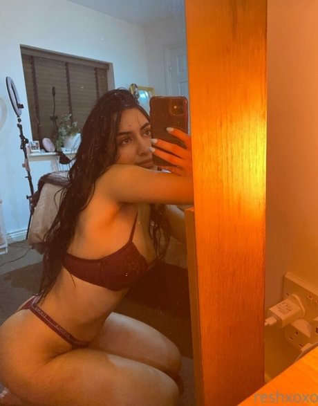 Reshmaxoxo
