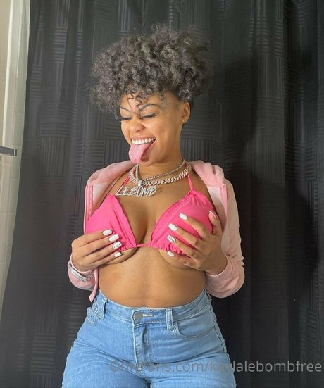 Kaylalebombbb