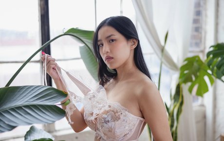 Foto desnuda filtrada de OnlyFans de Peaches Tien