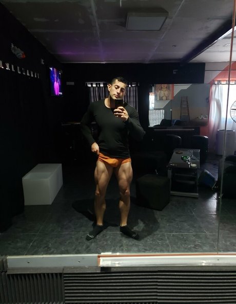 Foto desnuda filtrada de OnlyFans de Eliseoantoniofree