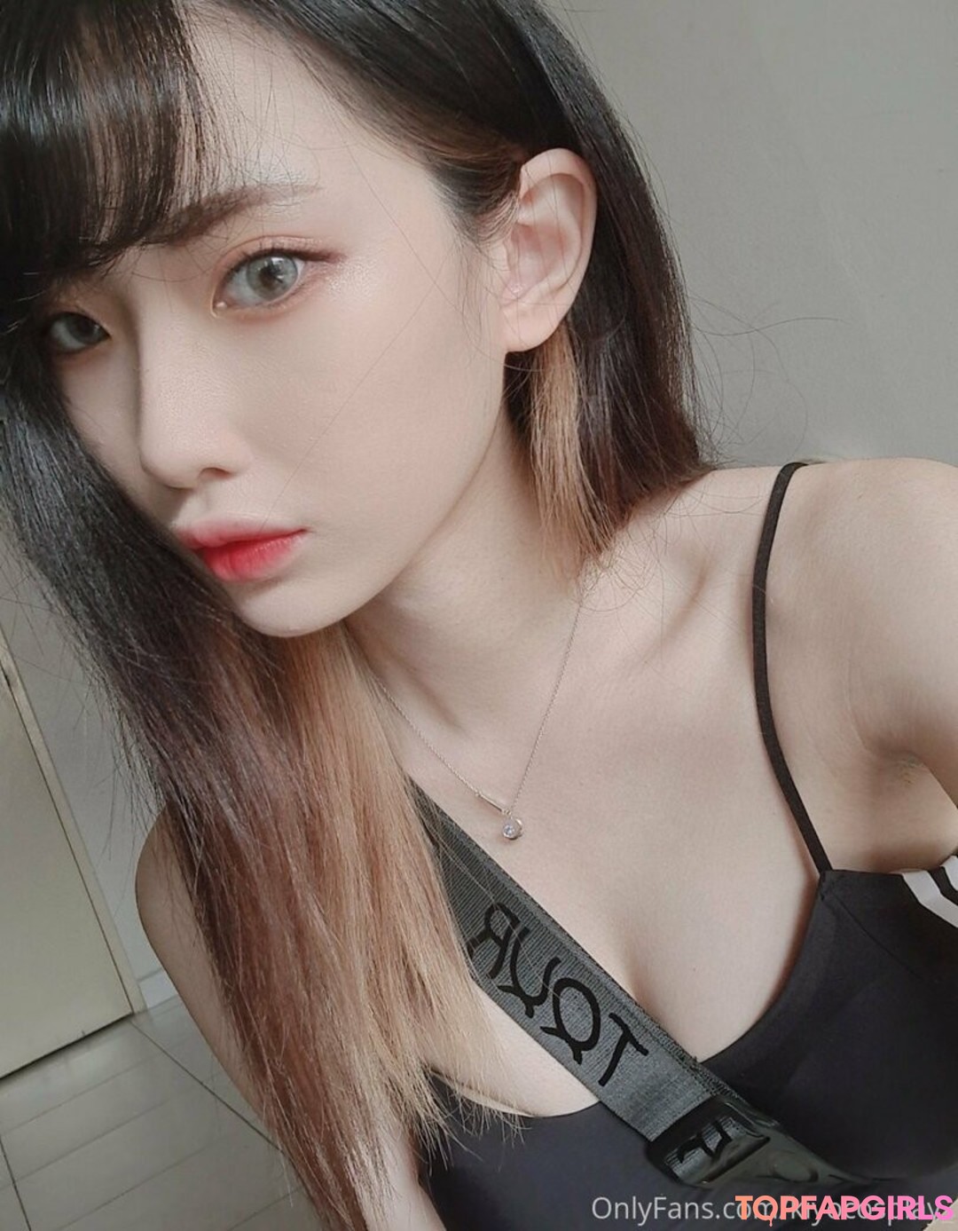 Foto desnuda filtrada de OnlyFans de Kiyocosplay #14 Foto desnuda filtrada de OnlyFans de Kiyocosplay #14