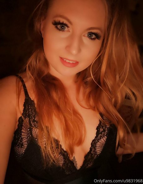Foto desnuda filtrada de OnlyFans de Gushinggeegeefree