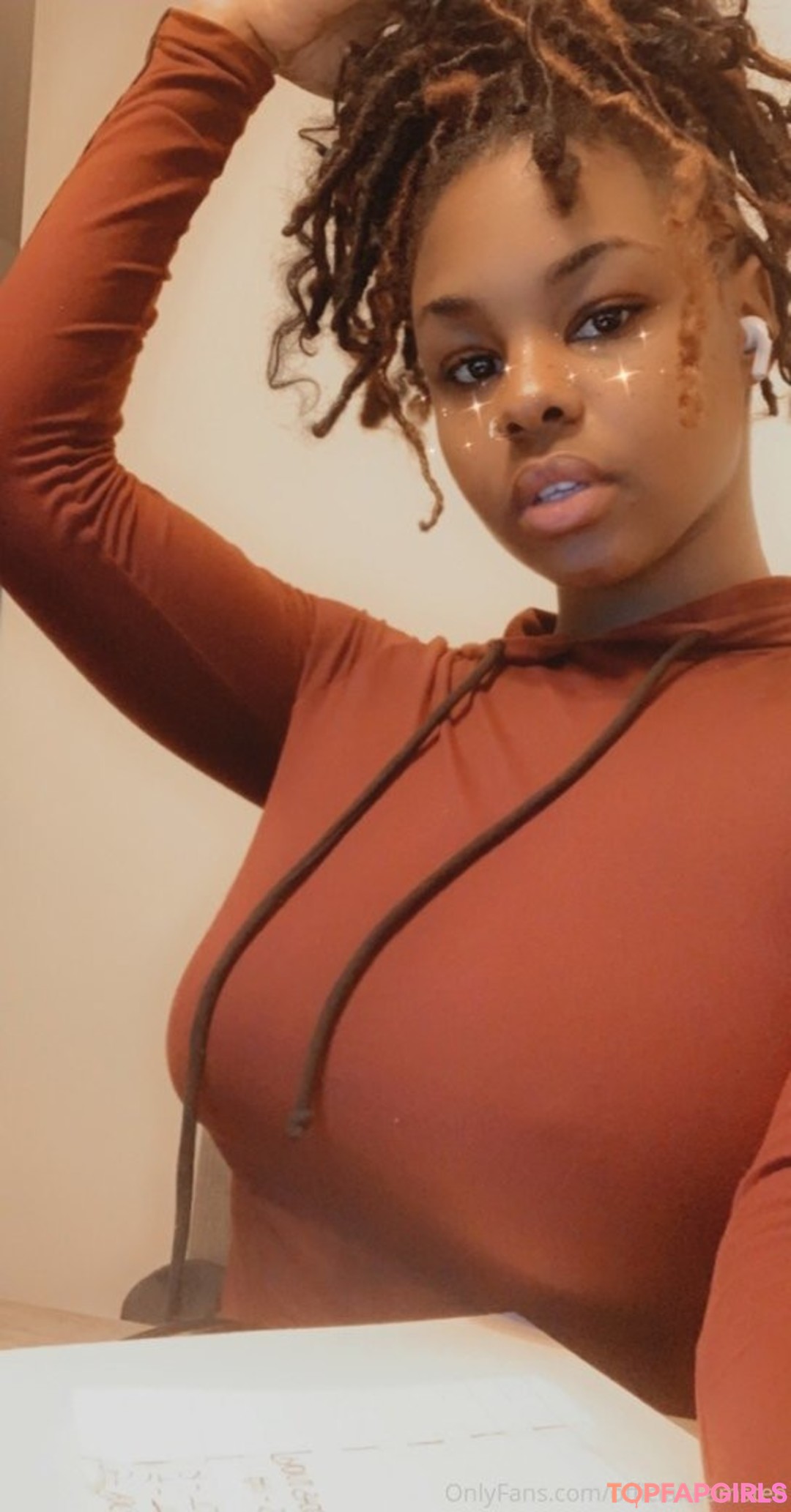 Foto desnuda filtrada de OnlyFans de Liliwashere #15 Foto desnuda filtrada de OnlyFans de Liliwashere #15