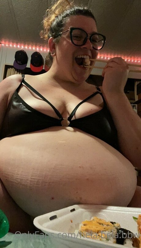 Hela.bela.bbw