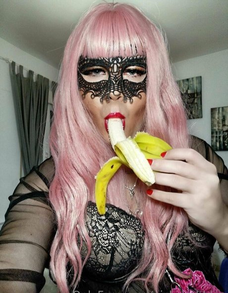 Foto desnuda filtrada de OnlyFans de Nickipebbles