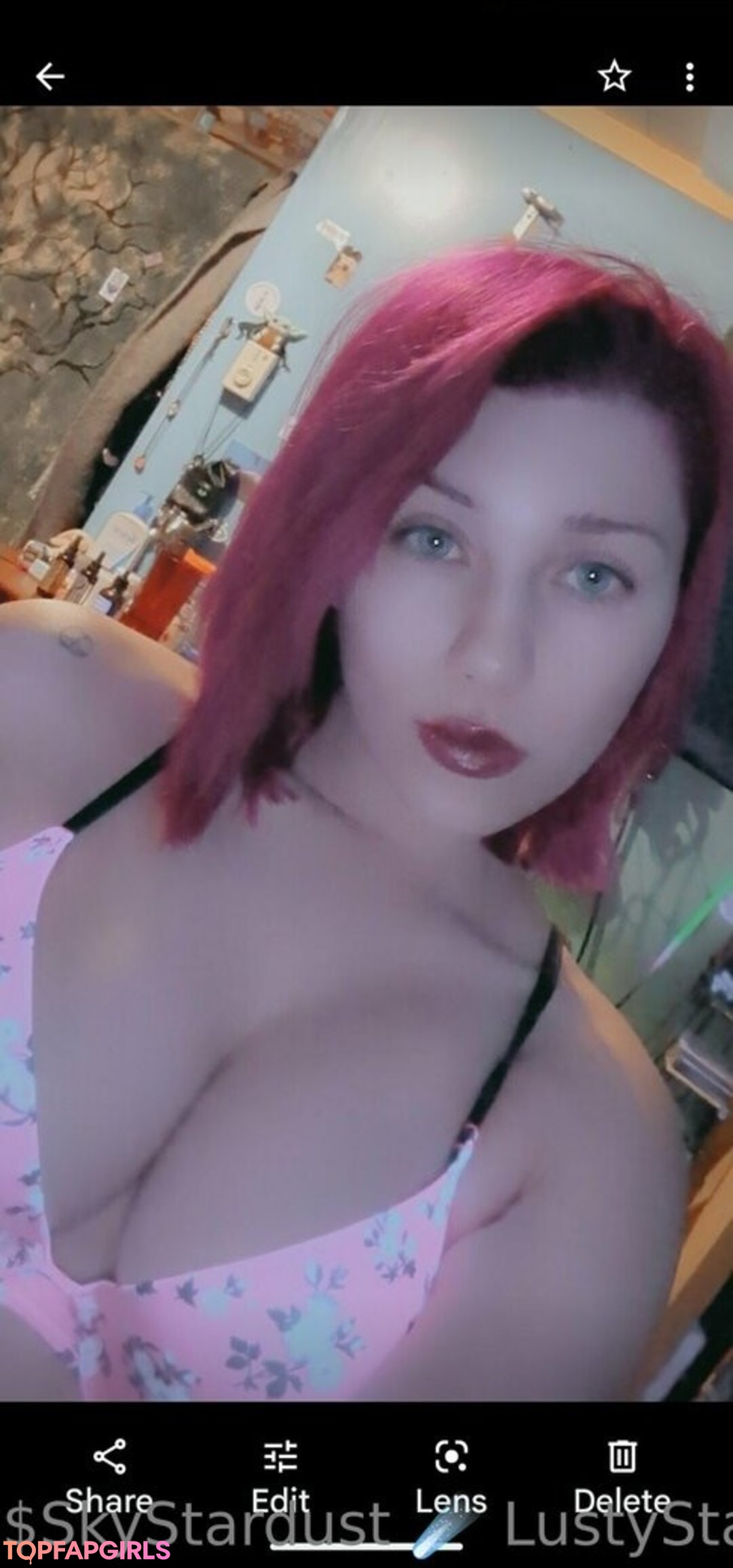 Foto desnuda filtrada de OnlyFans de Lustystardust #26 Foto desnuda filtrada de OnlyFans de Lustystardust #26