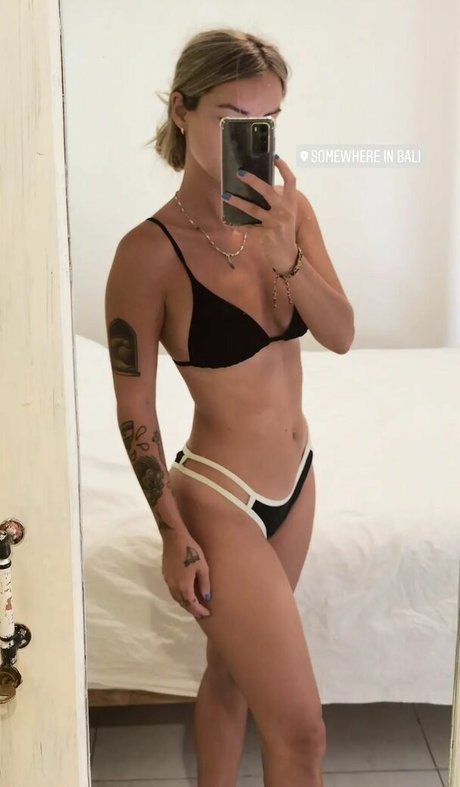 Foto desnuda filtrada de OnlyFans de Saremm