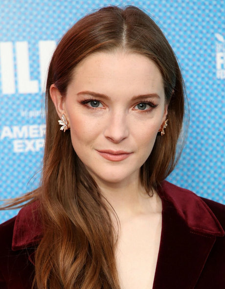 Morfydd Clark