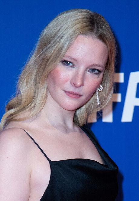 Morfydd Clark