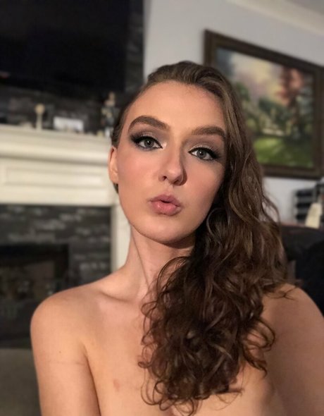 Foto desnuda filtrada de OnlyFans de Foxyopheliaa