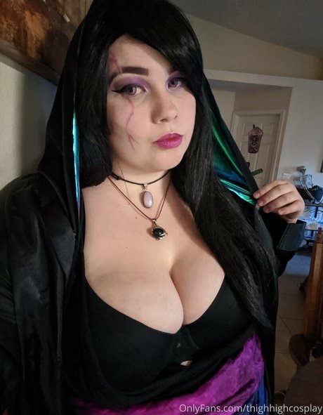 Foto desnuda filtrada de OnlyFans de Thighhighcosplay