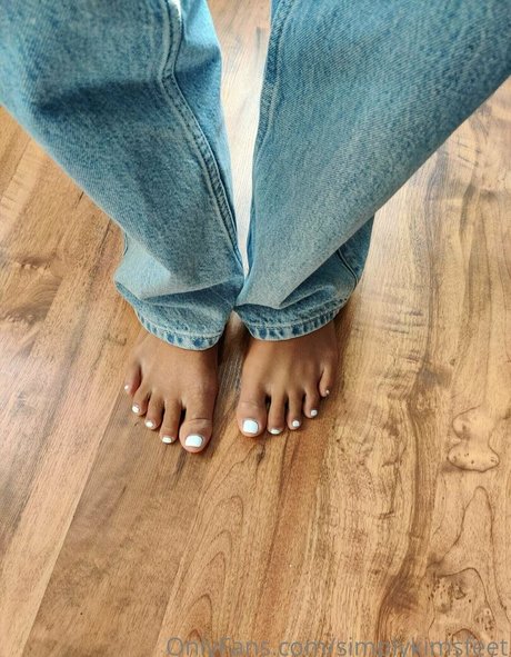 Simplykimsfeet