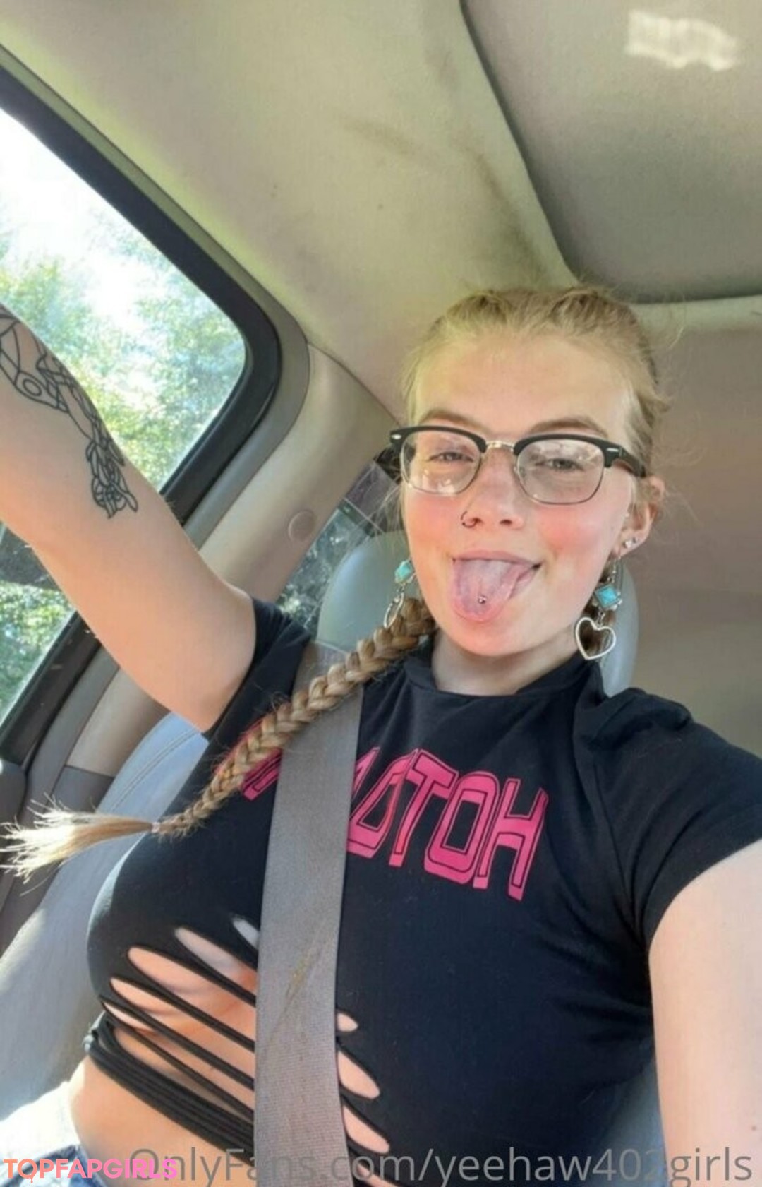 Foto desnuda filtrada de OnlyFans de Yeehaw402girls #3 Foto desnuda filtrada de OnlyFans de Yeehaw402girls #3