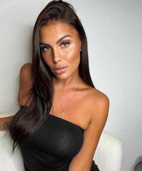 Foto desnuda filtrada de OnlyFans de Natasha Nesci