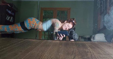 Foto desnuda filtrada de OnlyFans de Mikaylarainesfans