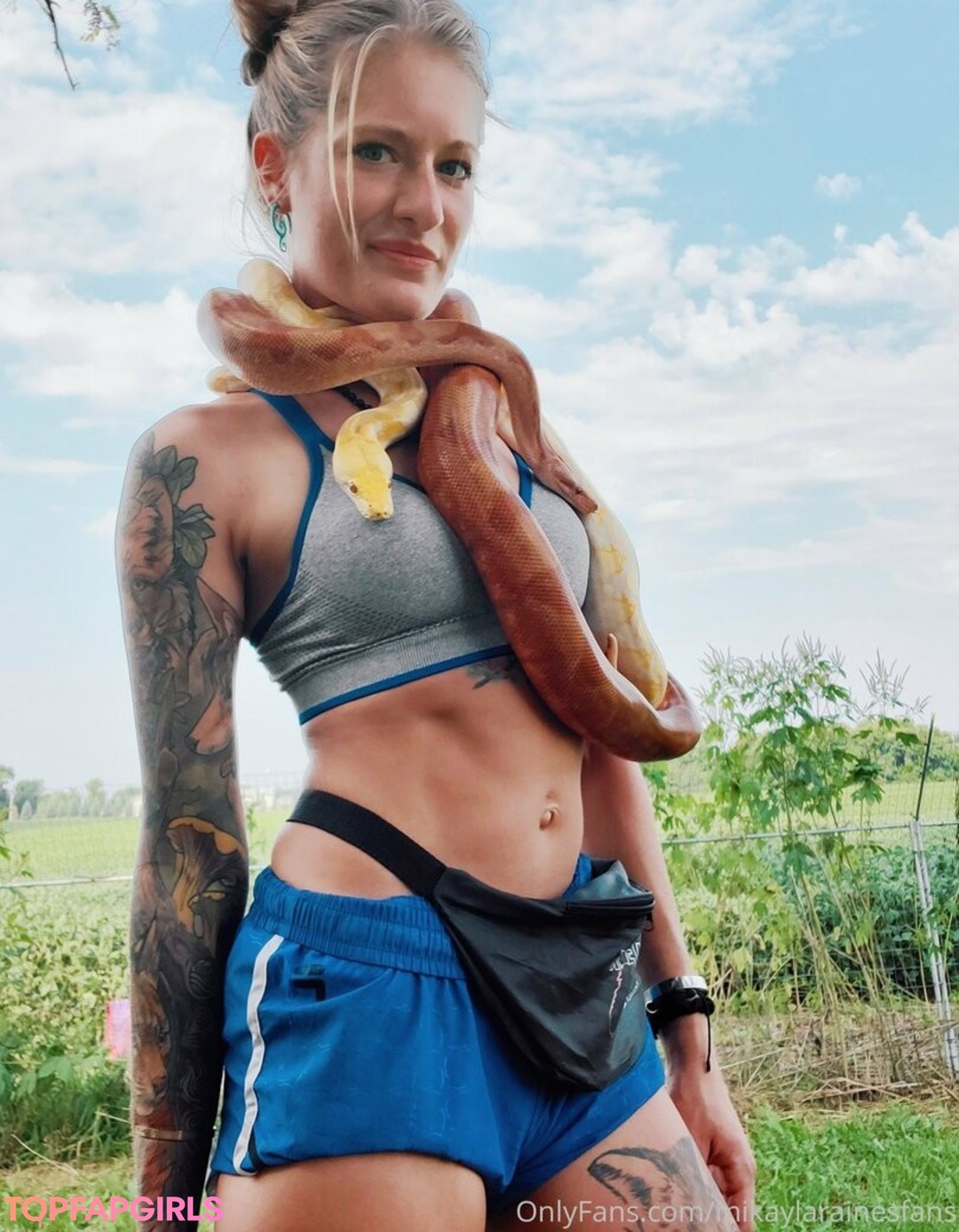 Foto desnuda filtrada de OnlyFans de Mikaylarainesfans #54 Foto desnuda filtrada de OnlyFans de Mikaylarainesfans #54