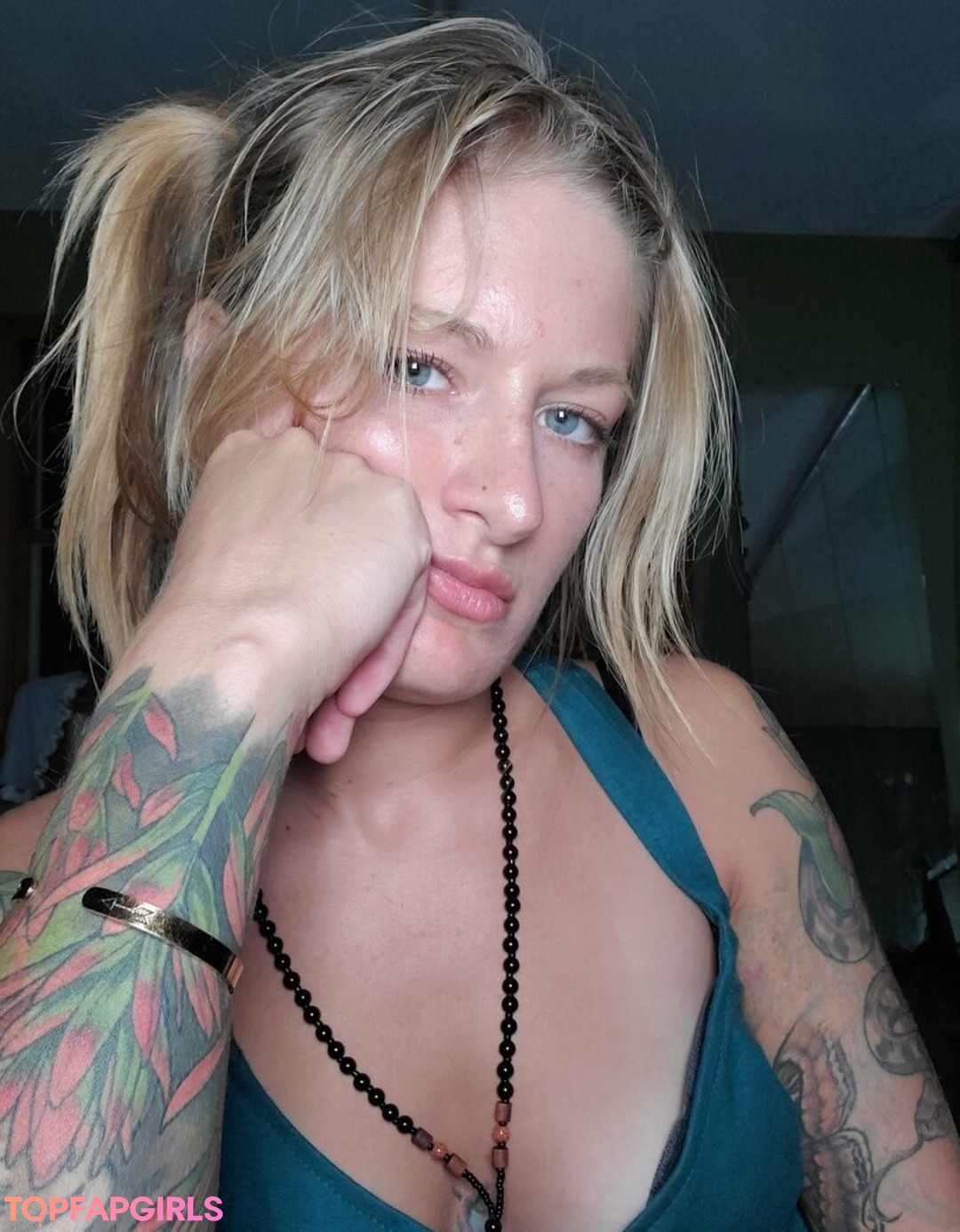 Foto desnuda filtrada de OnlyFans de Mikaylarainesfans #71 Foto desnuda filtrada de OnlyFans de Mikaylarainesfans #71