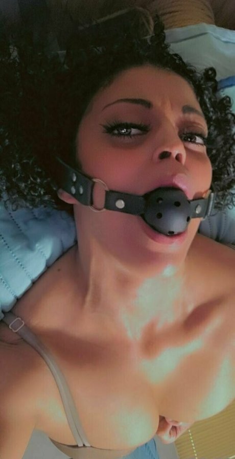 Foto desnuda filtrada de OnlyFans de Aligurlgypsy212